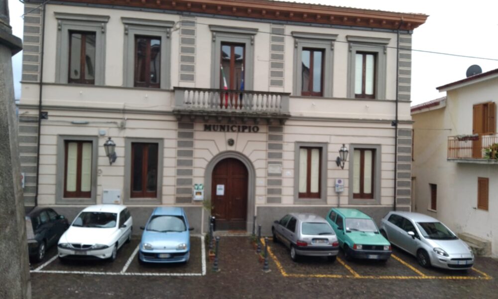 Aprigliano, accesso negato agli atti: intervengono i carabinieri in Comune