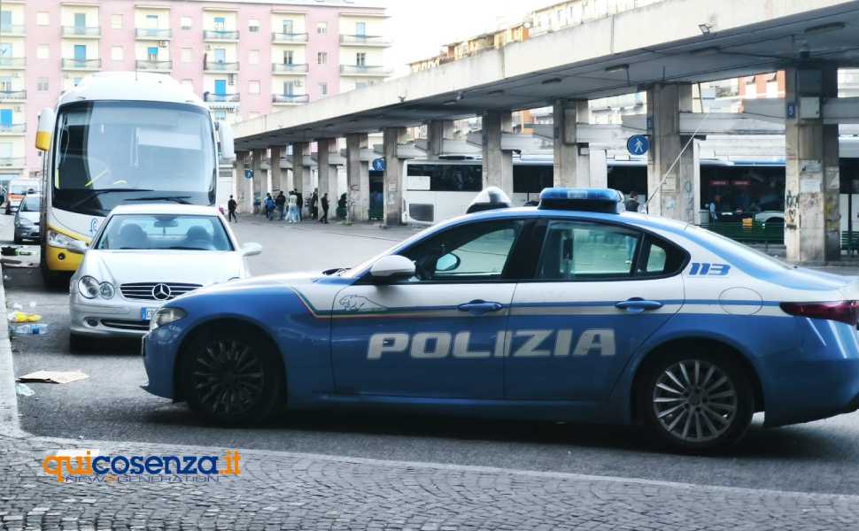 autostazione cosenza polizia