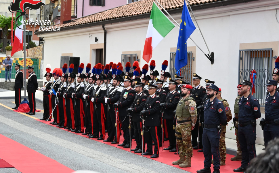 Lago intitola la caserma al carabiniere a Giovan Battista Aloe, Medaglia d’Oro al Merito Civile 53 carabinieri Lago caserma 02