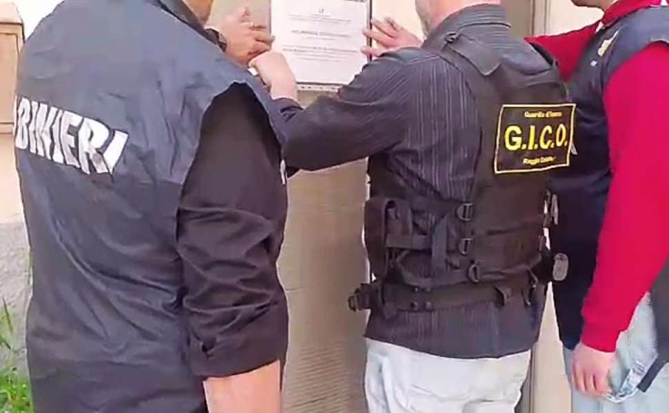 confisca beni imprenditore 7 milioni 01