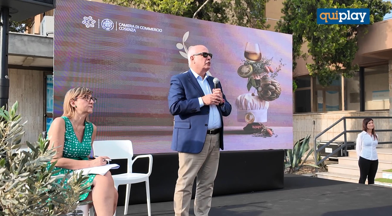 Premio Elaioteca Dieta Mediterranea: a Corigliano-Rossano il nuovo volto dell’Oro dei Bruzi 81 Premio Elaioteca Dieta Mediterranea: a Corigliano-Rossano il nuovo volto dell’Oro dei Bruzi