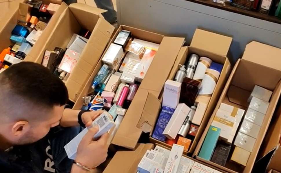 cosmetici tossici Lilial sequestro finanza 01