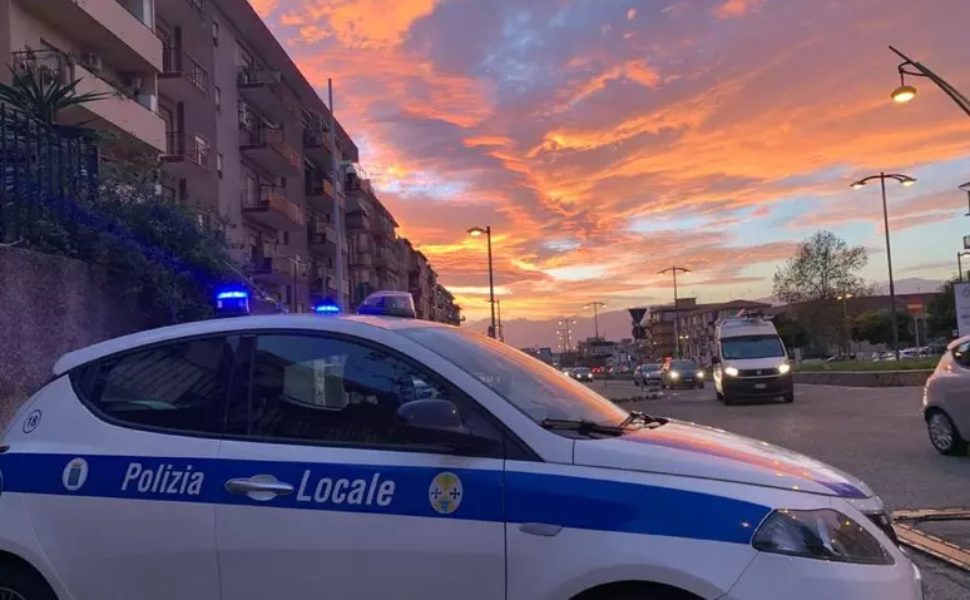 fugge-alt-polizia