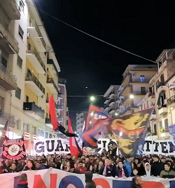 GUARASCIO VATTENE manifestazione Cosenza Calcio