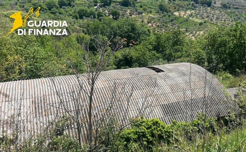 Operazione "Silentium" ad Amantea: sequestrata un'area contaminata da amianto di 60mila metri quadri 52 operazione Silentium - Amianto Cosenza Amantea 03