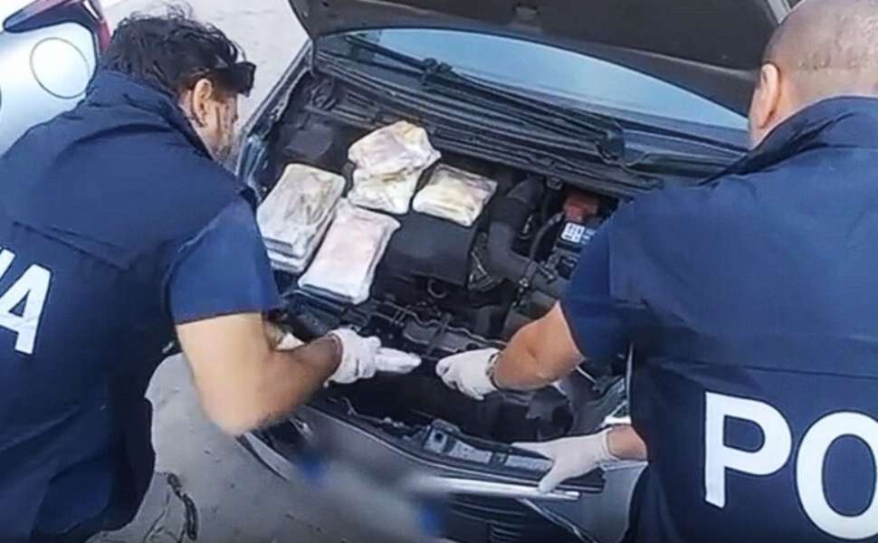 polizia droga catania bambino