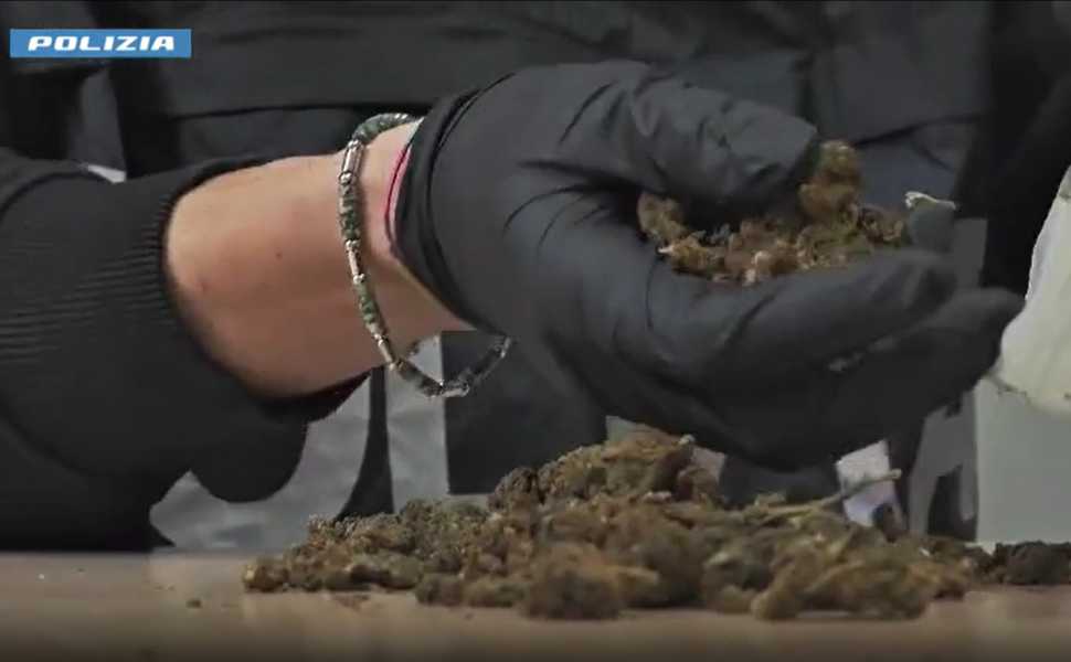polizia operazione italia droga 01