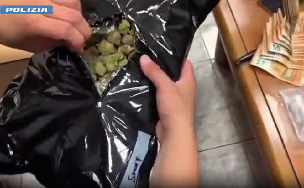 polizia operazione italia droga 03