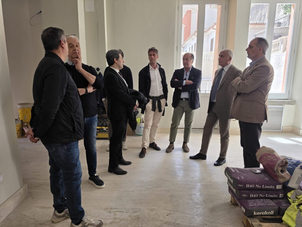 Biblioteca Civica di Cosenza, lavori a ritmo serrato: riapertura sempre più vicina 52 cosenza-sopralluogo-biblioteca