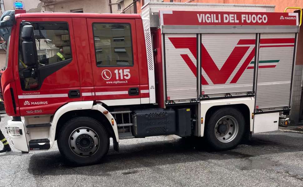 via galluppi moglie vigili fuoco cosenza