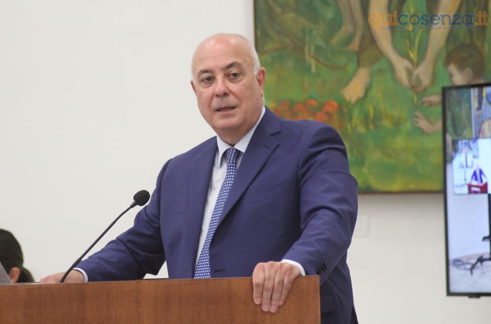 Calabria, il momento della crescita: a Cosenza focus su lavoro, imprese e investimenti 52 11cameracommercio