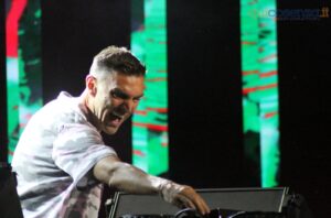 Radio2Live a Cosenza omaggia Rino Gaetano: una notte di musica nel cuore della città - FOTO 87 11radiorai2