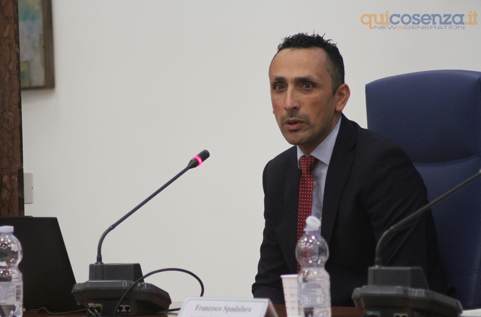 Calabria, il momento della crescita: a Cosenza focus su lavoro, imprese e investimenti 53 16cameracommercio