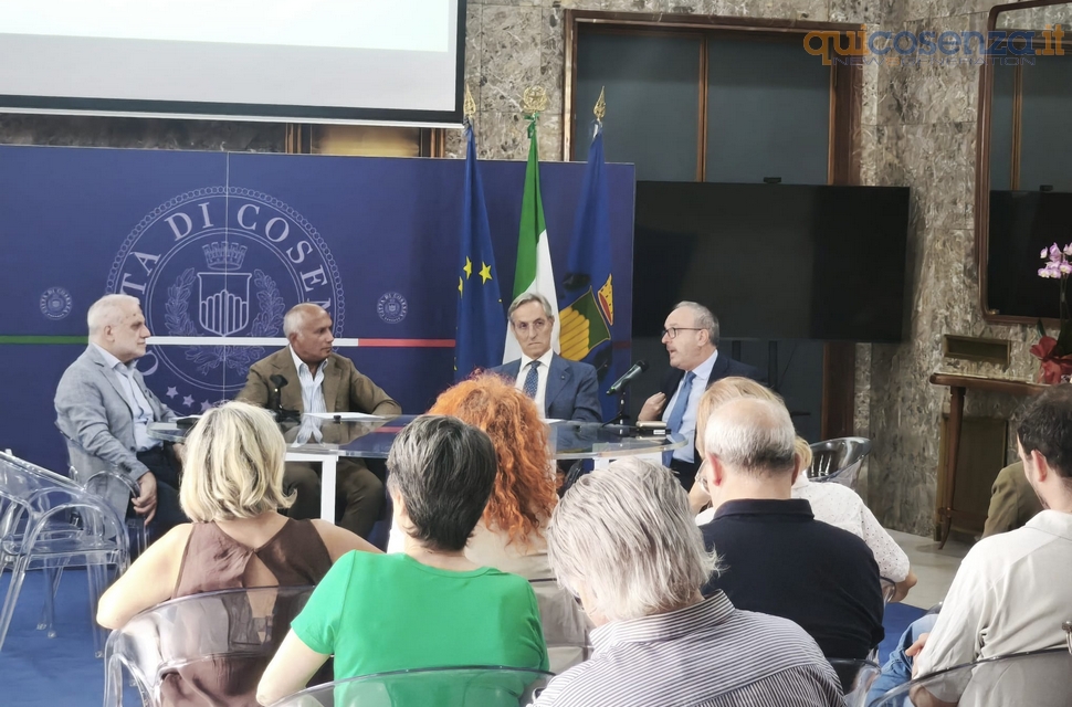 "Cosenza Connect", presentato il piano strategico per il turismo. Caruso: «Trasformarlo in una leva di sviluppo» 52 1cosenzaconnect