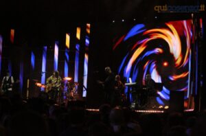 Radio2Live a Cosenza omaggia Rino Gaetano: una notte di musica nel cuore della città - FOTO 55 44radiorai2