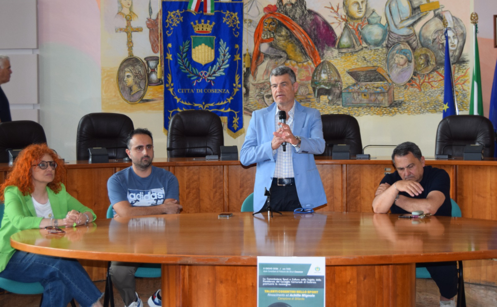 Achille Mignolo palazzo bruzi Mazzuca commissione sport 04