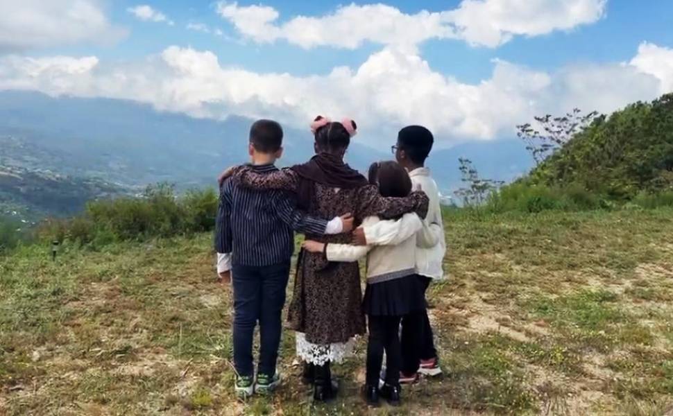 I piccoli alunni di Scigliano girano il primo cortometraggio ispirato a "C'era una volta Cicciarella" 53 Alunni Scigliano cortometraggio 02