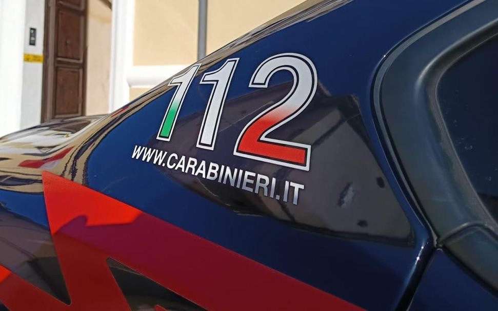 Giovane accoltellata Castrovillari - carabinieri - tentato femminicidio 02