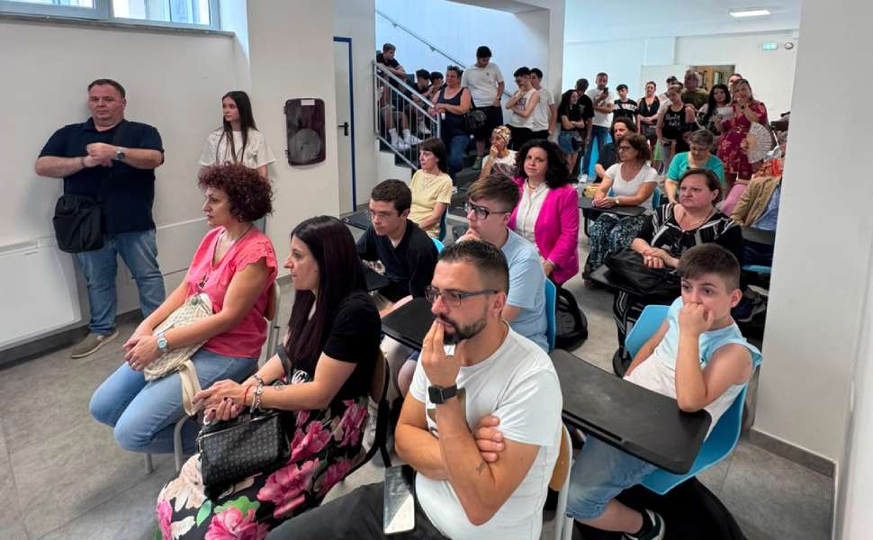 Montalto: 900mila euro per la nuova sede del "Marconi-Guarasci", inaugurato corpo aule dell'IPSIA 54 Marconi-Guarasci Montalto 04