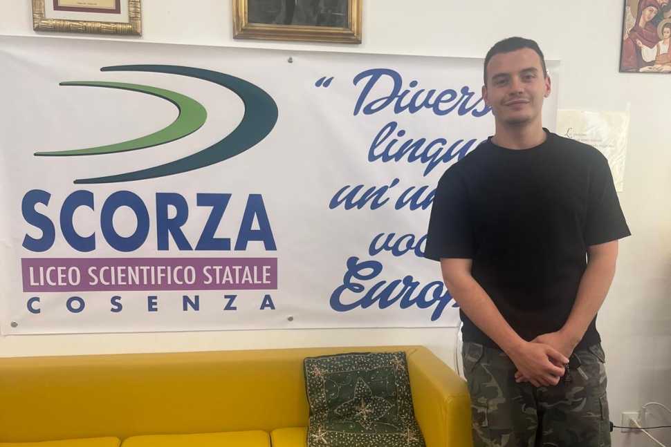Cosenza, il Liceo “Scorza” trionfa al Premio David Giovani: Luigi Jago Passarelli vola alla Mostra di Venezia 52 Luigi Jago Passarelli