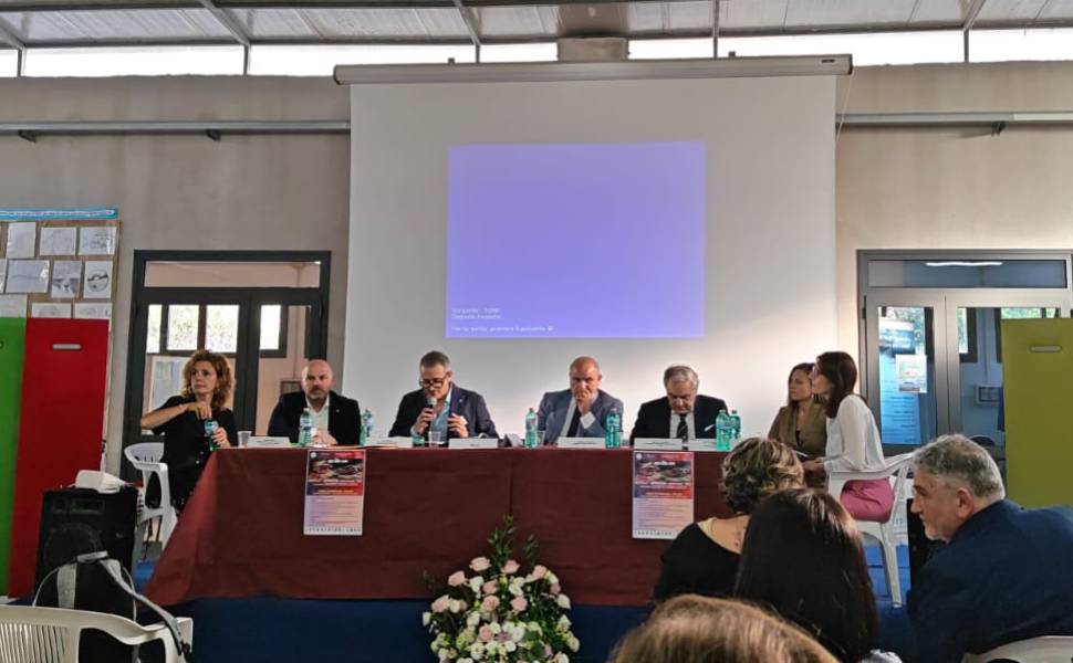 Praia a Mare, i dati del progetto "Pathos-Logico": 16 scuole coinvolte e 221mila visualizzazioni 52 Praia a Mare - Pathos-Logico 01