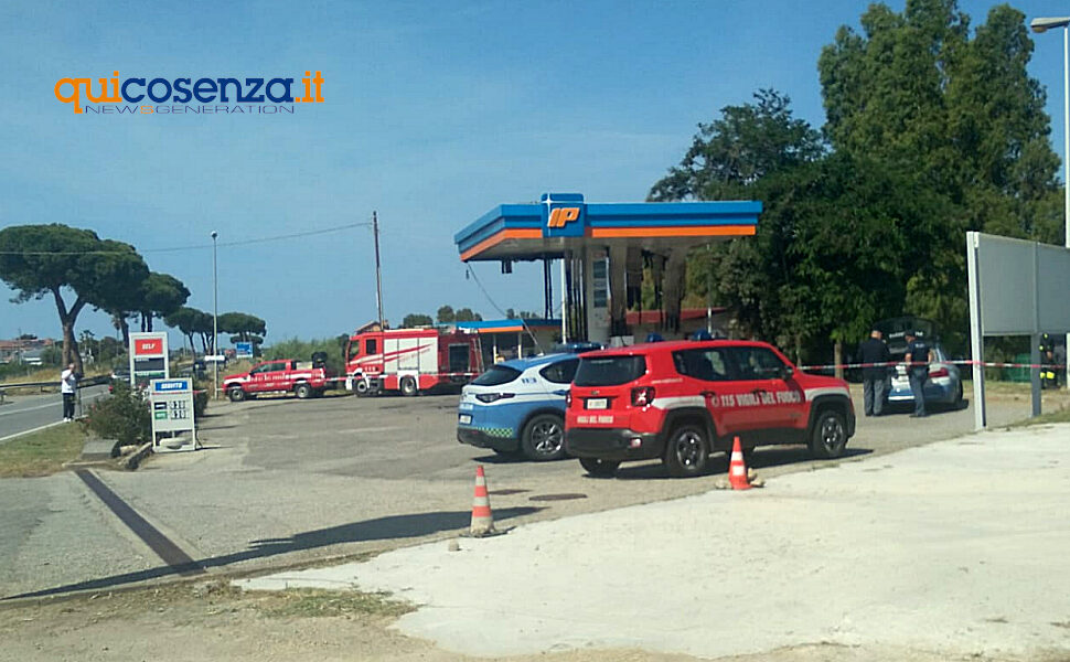Tragedia amendolara quattro morti auto
