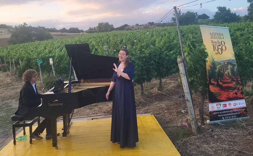 “Voci in Vite”: ad Altomonte la lirica sposa il vino in un viaggio sensoriale d'eccezione 52 Voci in Vite 3