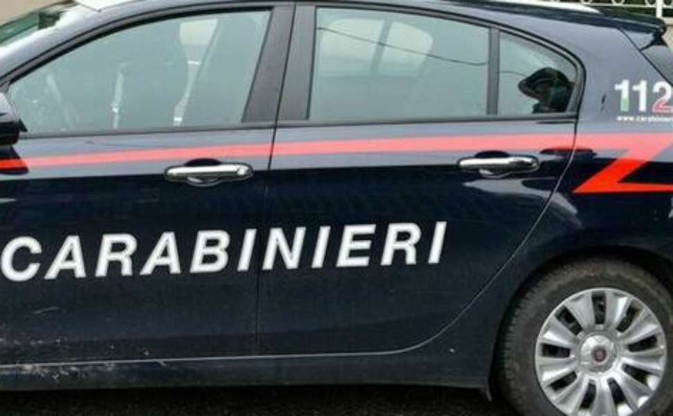 Giallo a Vallefiorita: uomo trovato ferito a coltellate, è in gravi condizioni 52 carabinieri accoltellamento 02