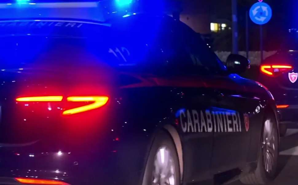 carabinieri-notte spari sangineto discoteca