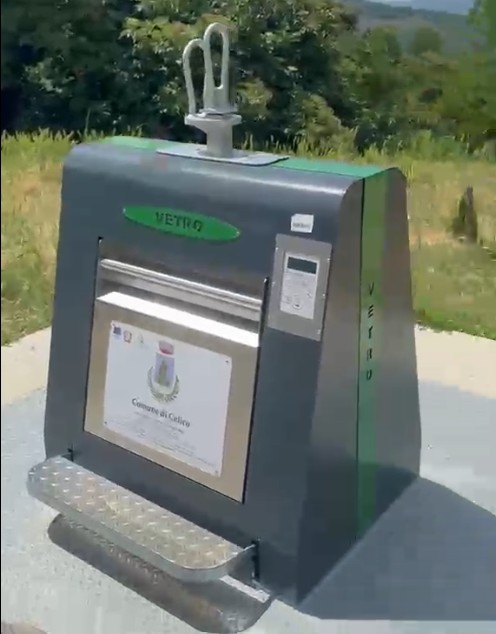 Celico punta sull'innovazione ambientale: da domani 1° luglio attive le ecoisole interrate per la raccolta differenziata