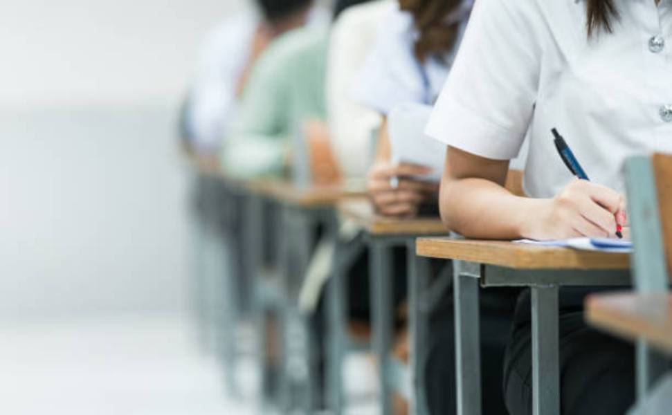 Esami di Maturità, 527mila pronti: D’Annunzio guida il Totoesame, ma l’IA è la vera protagonista 52 esami di maturità 1