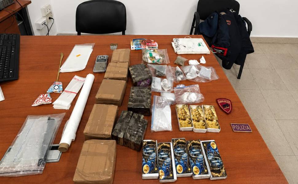 hashish b&b Cosenza Squadra volanti 01