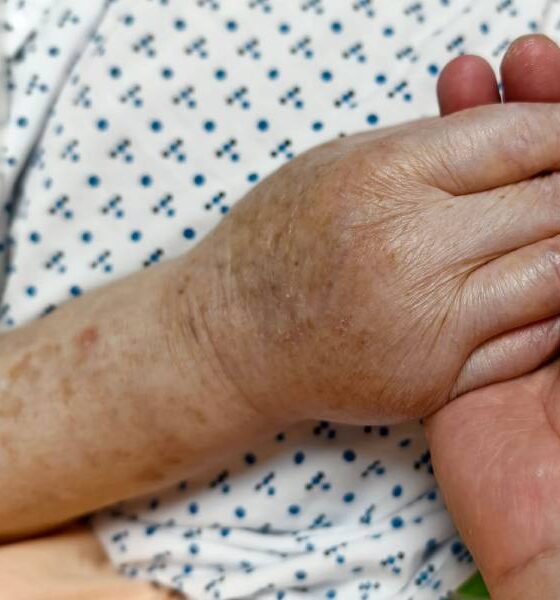 nonna anziana ospedale 01