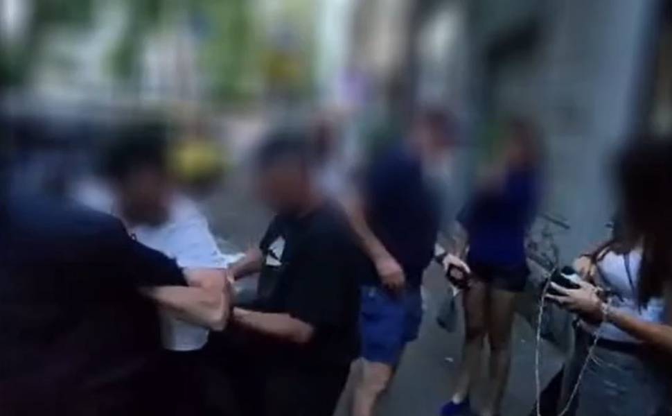 Criminalità giovanile, maxi blitz della Polizia: 539 arresti. Armi, droga e profili social inneggianti all'odio 53 Blitz Polizia - criminalità giovanile 03