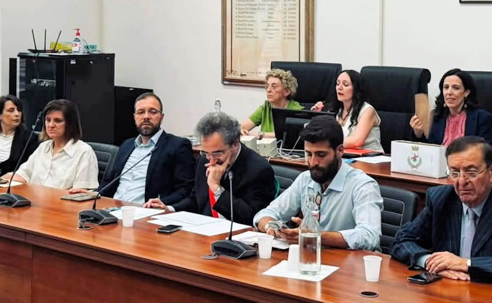 San Giovanni in Fiore, ecco la giunta Barile: assessori e deleghe. Ambrogio presidente del Consiglio comunale 53 Consiglio comunale San giovanni in Fiore