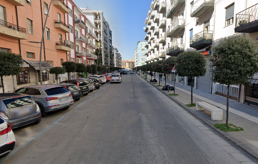 Cosenza, caos parcheggi su Corso Luigi Fera: depositata petizione popolare per ripristinare la sosta "a spina di pesce" 52 Corso Fera Cosenza