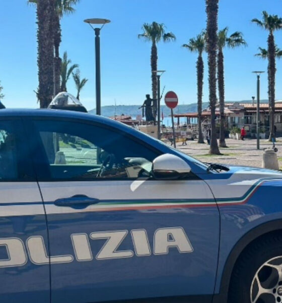 Crotone polizia rissa a colpi di coltello lungomare