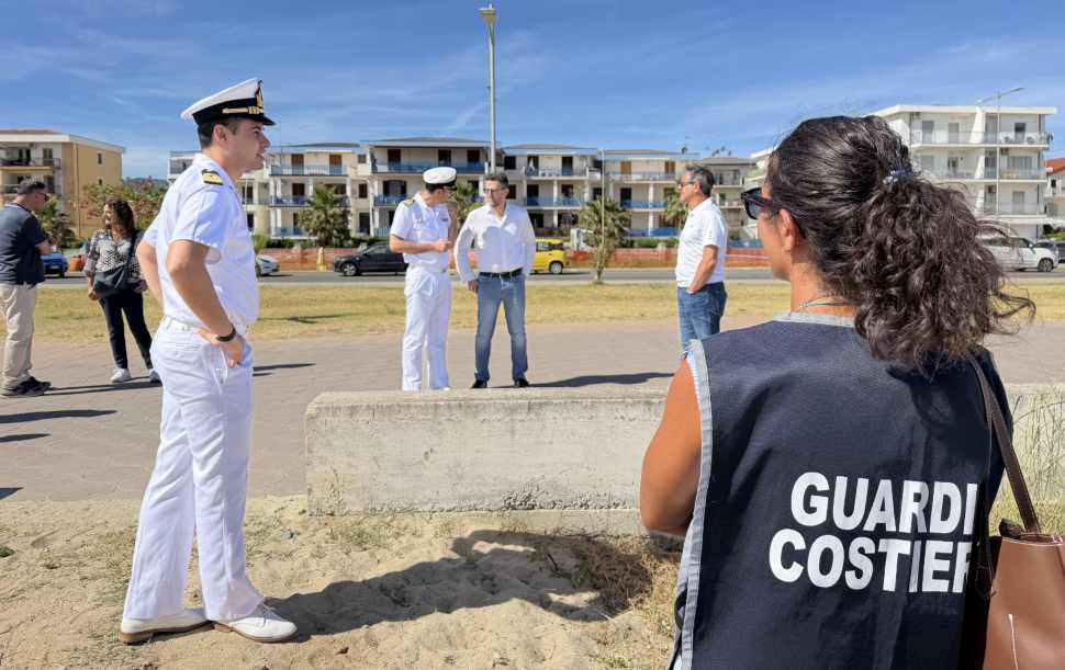 Schiavonea, avviata l'ultima demolizione su un'area di 2500 m²: è quella dell'ex lido "Scarafaggio" 53 Demolizione Ex Lido Scarafaggio 2