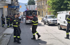 Forte esplosione all'alba a San Giovanni in Fiore: ferite 2 persone, marito e moglie - VIDEO 52 Esplosione San Giovanni in Fiore 02
