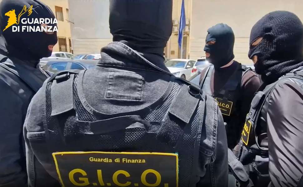 Guardia finanza Gico - confisca