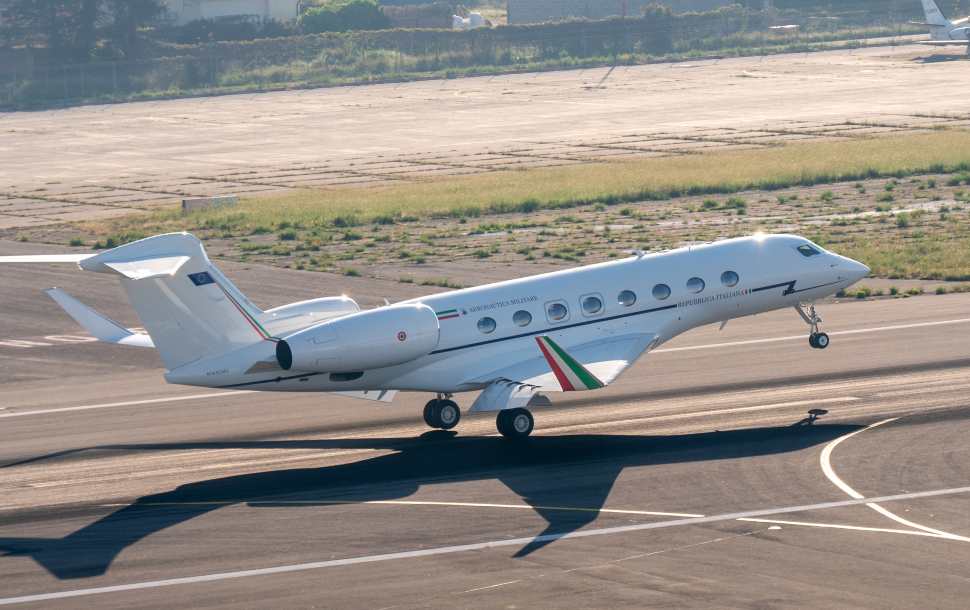 Bambino di 7 anni in pericolo: volo salvavita dalla Calabria al Bambino Gesù di Roma 213 volo salvavita