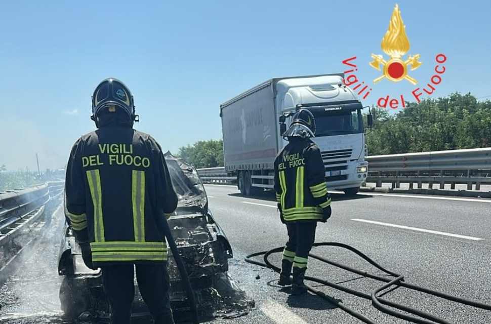 Incendio_auto_A2