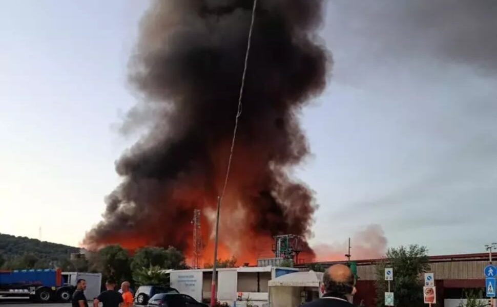 Incendio_impianto_rifiuti