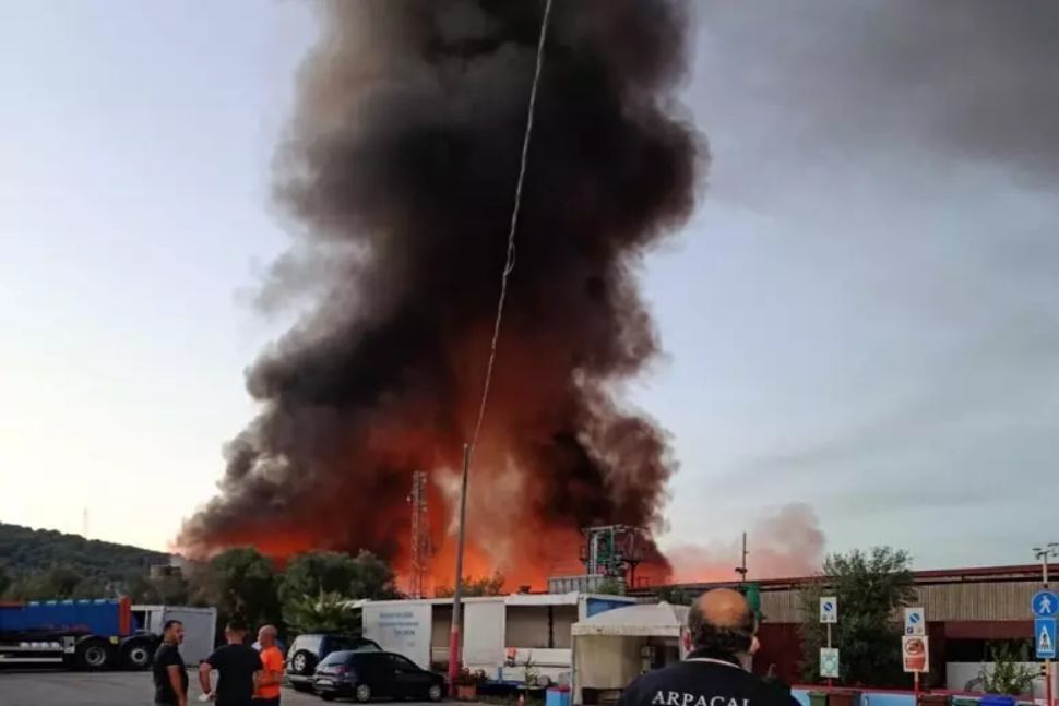 Incendio_impianto_rifiuti