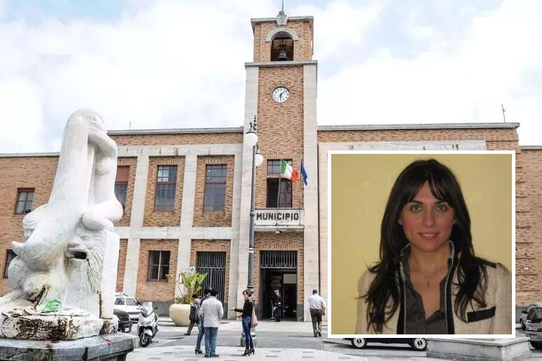 In fiamme l'auto della consigliera comunale Laura Pugliese: ipotesi dolosa 212 Laura Pugliese_auto