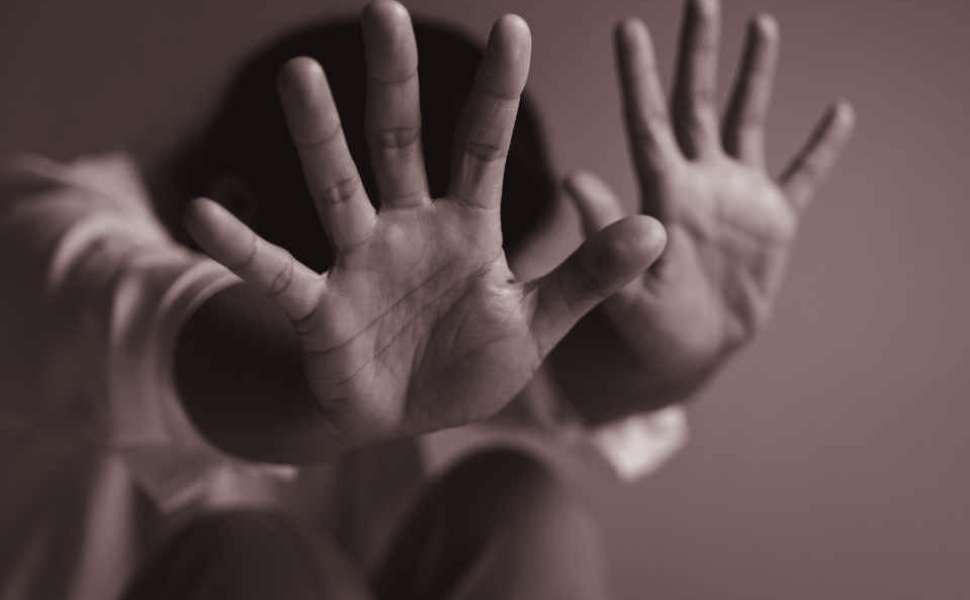 Condanna a 3 anni e mezzo per maltrattamenti, l'avvocato De Biase «denunciare è possibile» 215 Maltrattamenti