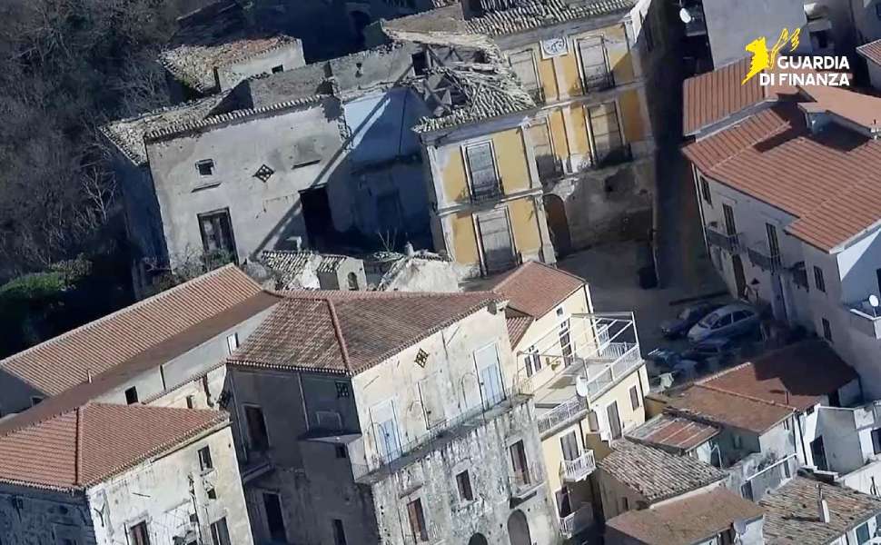 "Mezzogiorno fantasma": indagato professionista del settore turistico. Sequestro da oltre 8,5 milioni 51 Mezzogiorno fantasma professionista del settore turistico 01