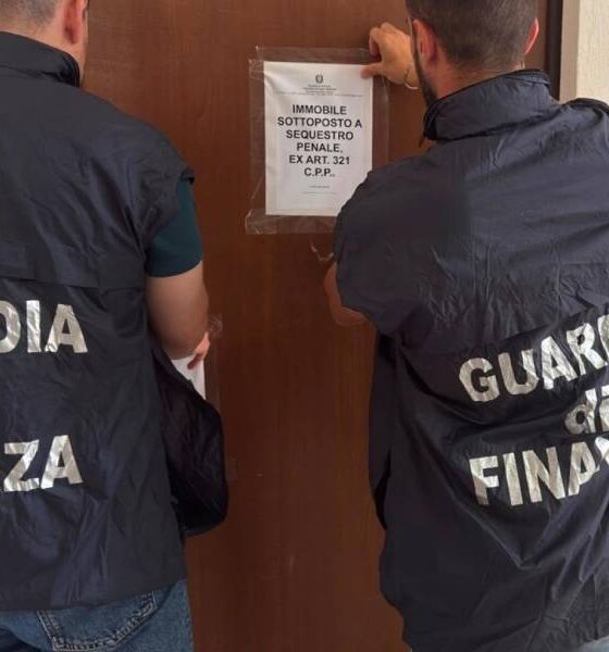 Sequestro guardia finanza - autotrasporto 01