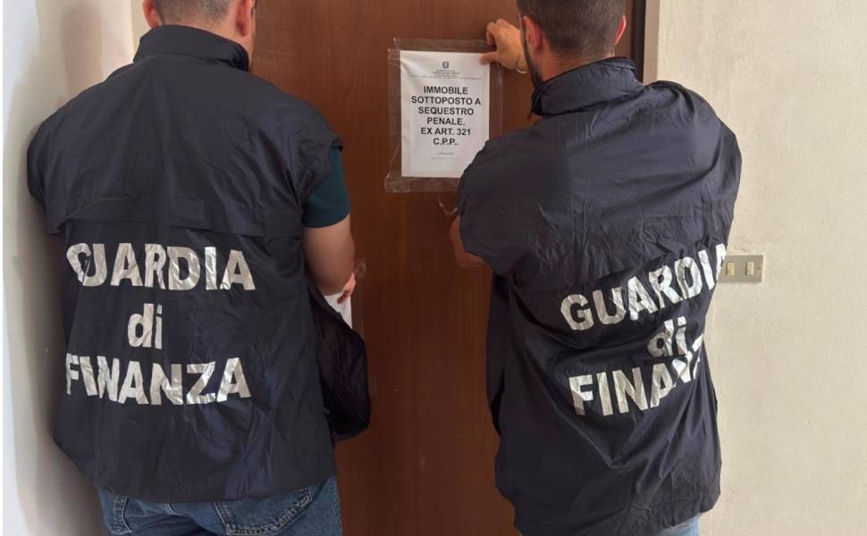 Sequestro guardia finanza - autotrasporto 01
