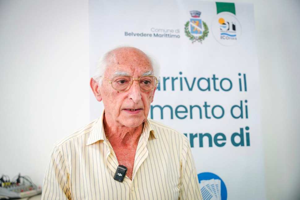 Belvedere Marittimo, il porta a porta arriva in tutte le contrade. Parte la consegna dei kit di raccolta 54 Sindaco Cascini Belvedere Marittimo